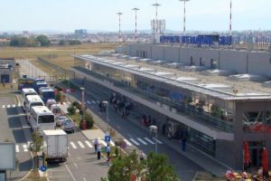 Aeroportul Sibiu anunţă lucrări de 2,59 milioane lei pentru reparaţii clădiri şi extinderea activităţii