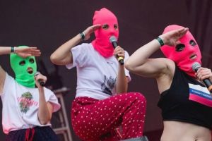 Controversata formaţie Pussy Riot va veni la AWAKE