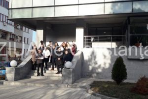 Un nou protest al procurorilor din Constanta fata de modificarile aduse Legilor Justitiei prin Ordonanta de Urgenta (galerie foto) 