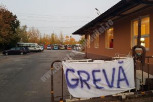 Activitatea noii firme de transport a Primăriei Târgovişte ar putea începe cu un protest şi cu blocarea traseelor