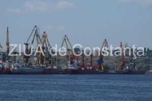 Constanta. 11 nave sunt avizate pentru sosire in porturile maritime romanesti. Una este pentru descarcare/incarcare