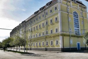Deţinuţii din Penitenciarul Aiud au cheltuit peste 3,7 milioane de lei, în 2018, pentru convorbiri telefonice şi cumpărături de la magazinul închisorii