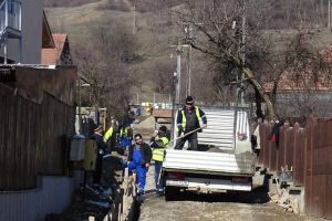 Continuă lucrările de modernizare a străzilor din zonele limitrofe