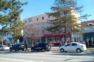Jaf la o casă de schimb valutar din Bumbeşti-Jiu