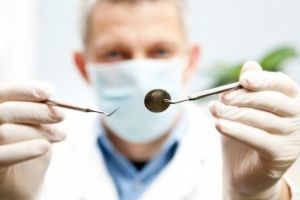 82% dintre romani nu au mers la stomatolog in 2017