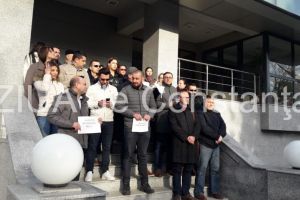 Ministrul Justitiei a decis abrogarea articolul 54 din OUG 7. Protestele continua