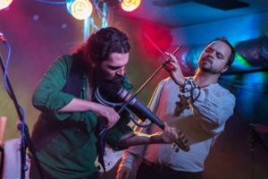 Trupa Corbu vine la Timişoara să-şi lanseze primul album, „Zbor spre Rădăcini”