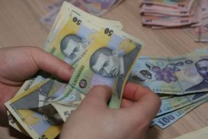 Majorarea alocaţiilor copiilor, din nou tergiversată