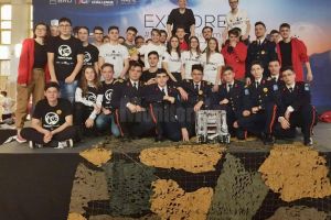 Robotul elevilor militari luptă la etapa naţională a Competiţiei „BRD FIRST Tech Challenge”