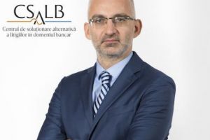 EXCLUSIV. Taxarea băncilor decisă de Guvern, loveşte în românii cu credite. Consumatorii speră să primească înţelegere tot de la creditori: cererile de negociere cu băncile au crescut cu 50% de la începutul anului!