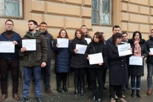 Judecătoria Sibiu îşi suspendă activitatea o oră, de miercuri, până vineri