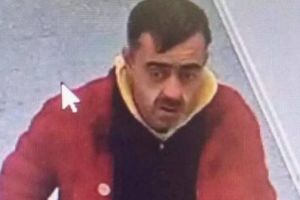 Furt dintr-un birou al Primăriei Deva. O şefă a rămas fără telefon