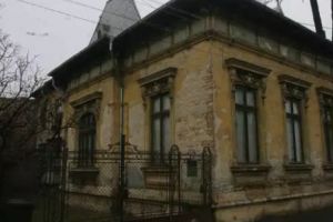 Legea retrocedărilor promovată de Guvernul Ponta a dat bugetului o gaură de 2,7 milioane de euro