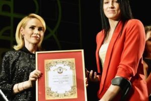 Cristina Neagu NU PRIMEȘTE mai mulţi bani de la Primăria Capitalei