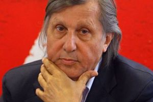 Emoţii penale pentru Ilie Năstase. Judecătorii dau astăzi decizia