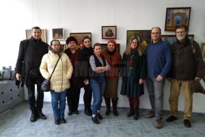 „Mărţişoare pe simeze”, tablouri ale artiştilor plastici profesionişti, expuse la ...