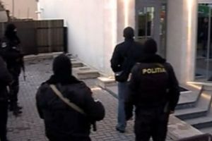 Descinderi în Piteşti la turci suspectaţi de evaziune