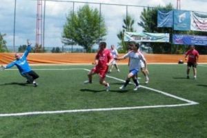 Quartet fruntaş detaşat la minifotbal