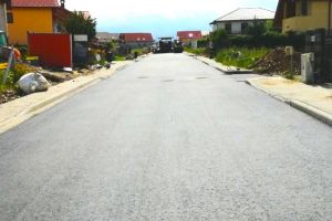 Drum de acces nou pentru blocurile de pe strada Brana din Șelimbăr