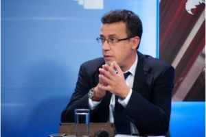 Victor Ciutacu, după DEZVĂLUIRILE CULISELOR care au făcut-o câştigătoare pe Laura Codruţa Kovesi: 'Distinsa doamnă Vălean a votat, după denunţul de la DNA'