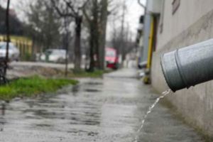 Societatea Apavil SA nu facturează apa meteorică!