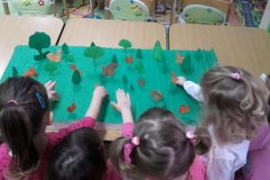 ȘTIREA TA: Părinţii copiilor de la o grădiniţă din Alba Iulia nemulţumiţi că nu au fost anunţaţi că unul dintre copii a fost diagnosticat cu gripă