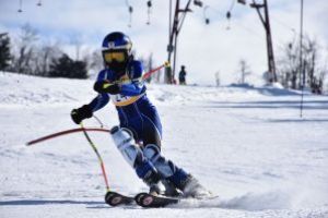 Schiori covăsneni pe podiumul concursului de schi Trofeul Gutâi