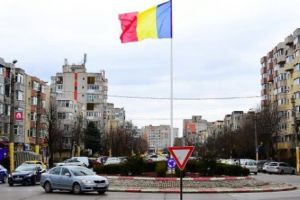 Constanţa, oraşul steagurilor tricolore din intersecţii 
