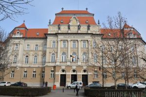 Protest împotriva OUG 7: Judecătoria Oradea întrerupe lucrul o oră pe zi!