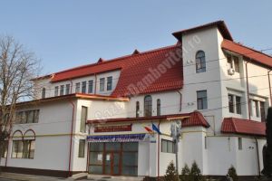 1 martie – Mărţişor muzical, în cadrul Clubului Artelor, la Biblioteca Judeţene „I.H. Rădulescu”