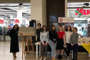 Târg caritabil de mărţişoare, organizat de Şcoala Gimnazială „Grigore Ghica Voievod” ...