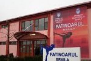 Patinoarul se inchide