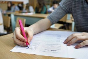 Încep testările în şcoli. Simulări şi pentru elevii claselor a VII-a!