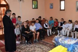 Zeci de mii de persoane ajutate de Arhiepiscopia Tomisului. Activităţi filantropice de 3,5 milioane de lei