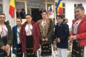 O nouă ediţie a Festivalului „Mărţişoare folclorice”