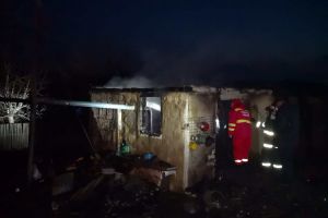 Strugari: o femeie a murit într-un incendiu azi-noapte