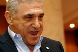Giovani Becali, apariţie inedită la o petrecere privată. Cine au fost gazdele?