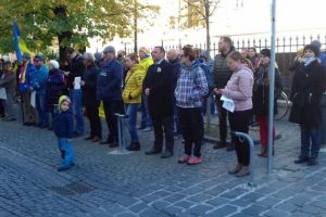 Protestul „Vă vedem” se mută temporar din centrul Sibiului