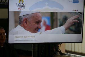 Deja 500 de persoane din Sândominic s-au oferit să găzduiască pelerini