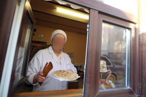 Plăcintărie din Satu Mare, amendată de inspectorii DSVSA