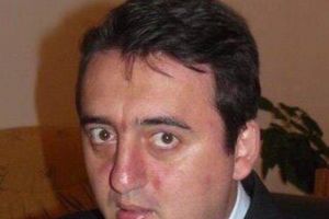 INCREDIBIL! Un condamnat pe holurile instantelor de judecata