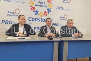 Pro Romania Constanta incepe campania pentru europarlamentare. Mircea Dobre si Mircea Banias, in conferinta de presa (galerie foto)