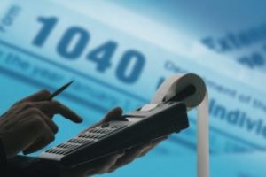 O nouă TAXĂ pentru români. Cum poate fi evitată