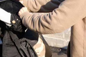 Trei tâlhari care au jefuit un tânăr lângă Stadionul Iuliu Bodola din Oradea au ajuns în arest