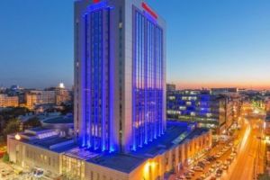 Alertă maximă. Ameninţare cu bomba într-un hotel din Capitală

