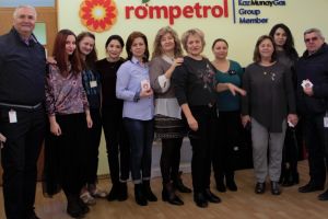 Surprize pentru doamnele rafinariei Petromidia: Directorul general Yedil Utekov - Femeile sunt puternice timp de 365 de zile, asa ca merita sa stie ca sunt apreciate“