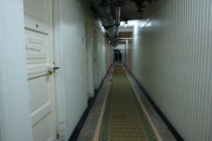 Un bărbat din Pârteştii de Jos a fost reţinut, după ce şi-a ameninţat soţia