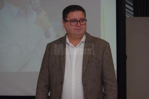 Dezbatere despre îmbunătăţirea managementului unităţilor de învăţământ, la Bucureşti