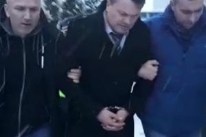 SOŢIA şi cei PATRU COPII SECHESTRAŢI într-o cameră ÎNTUNECATĂ! Capul  familiei, CONDAMNAT