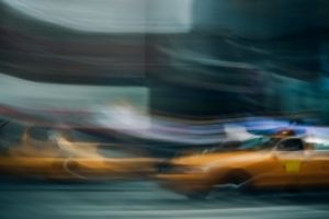 Proiect bombă: Uber şi Taxify ar urma să fie scoase în afara legii